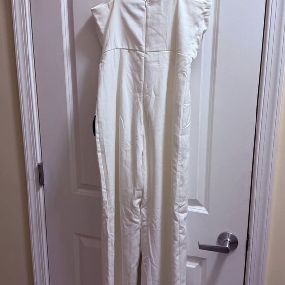 White Bow Sleeveless Jumpsuit - Picture 2 of 5